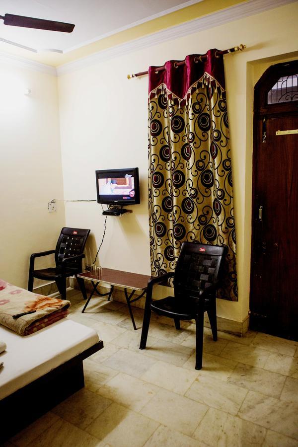Hotel Venus International New Delhi Eksteriør billede