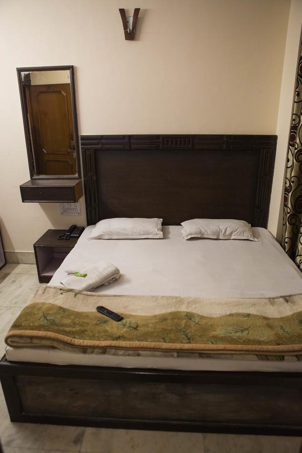 Hotel Venus International New Delhi Eksteriør billede