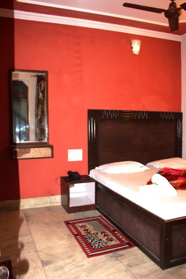 Hotel Venus International New Delhi Eksteriør billede